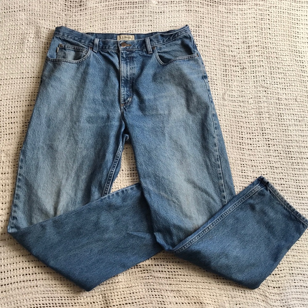 L.L. Bean Men’s 37x32 Relaxed Fit Blue Jeans